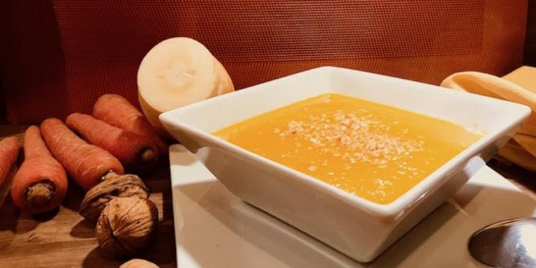 Lire la suite à propos de l’article Soupe de légumes Vegan aux légumes d&rsquo;hiver