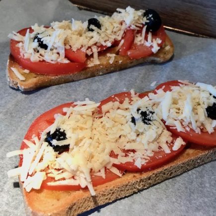 Tartine façon pizza 2