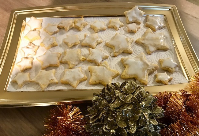 Lire la suite à propos de l’article Sablés de Noël sans gluten et sans lait animal