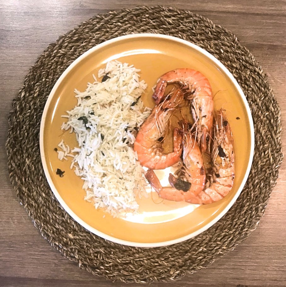 You are currently viewing Crevettes entières gingembre-basilic