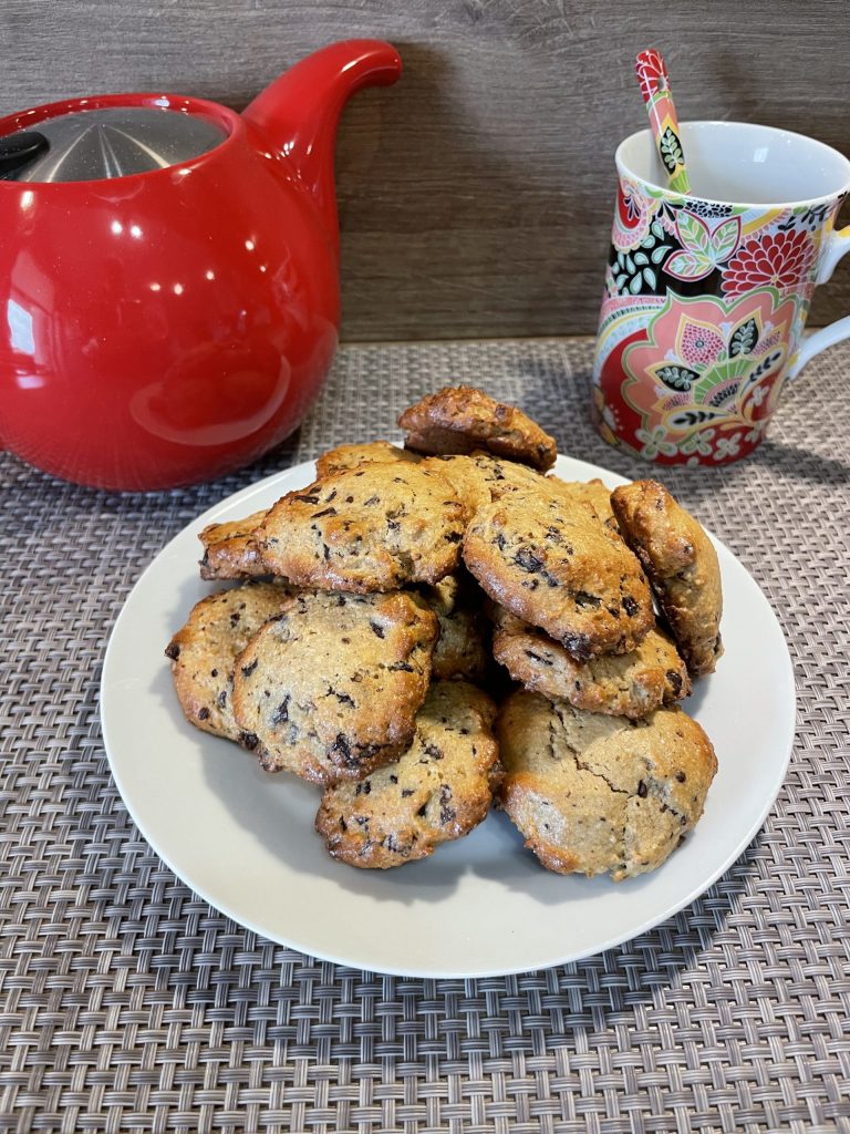 Lire la suite à propos de l’article Cookies aux pépites de chocolat IG bas