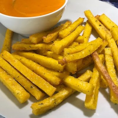 Frites de polenta sauce aux poivrons