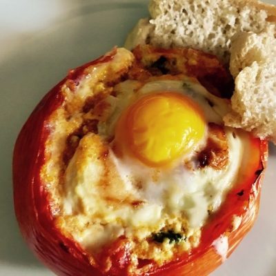Œuf cocotte, tomate, cœur de bœuf